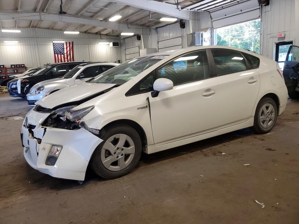 2011 TOYOTA PRIUS