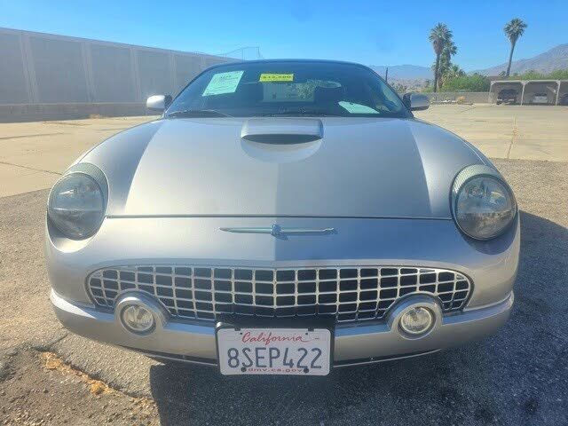 2004 FORD Thunderbird