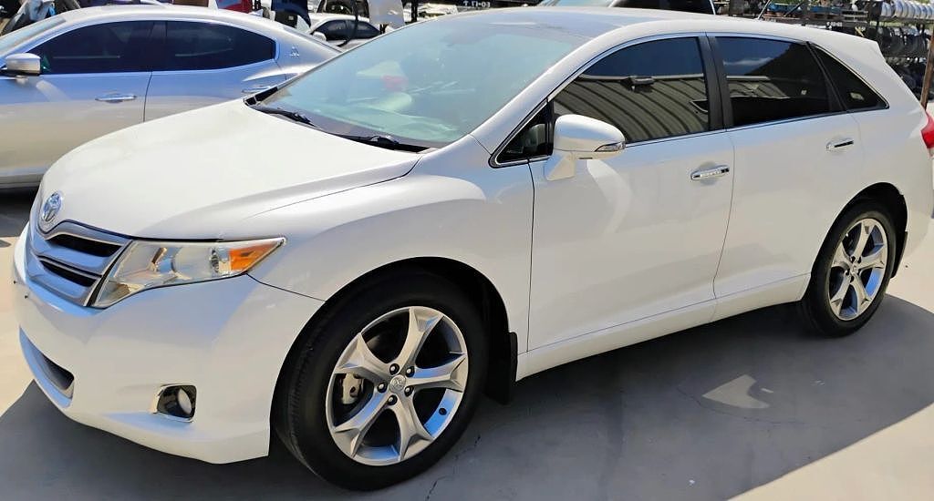 2015 TOYOTA Venza