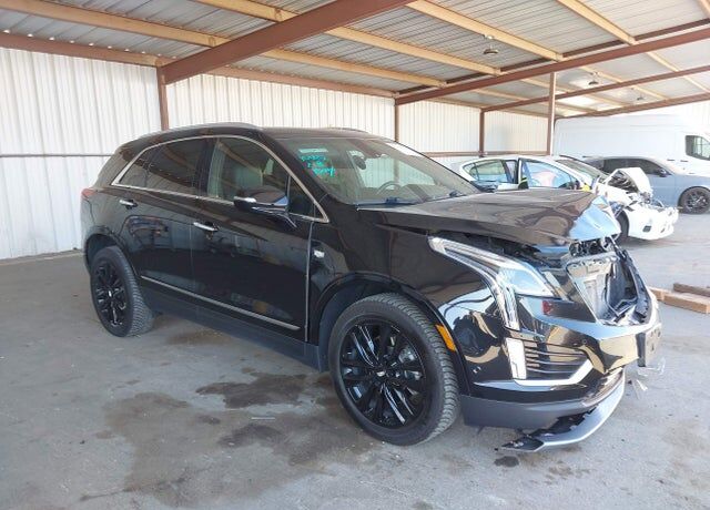 2022 CADILLAC XT5