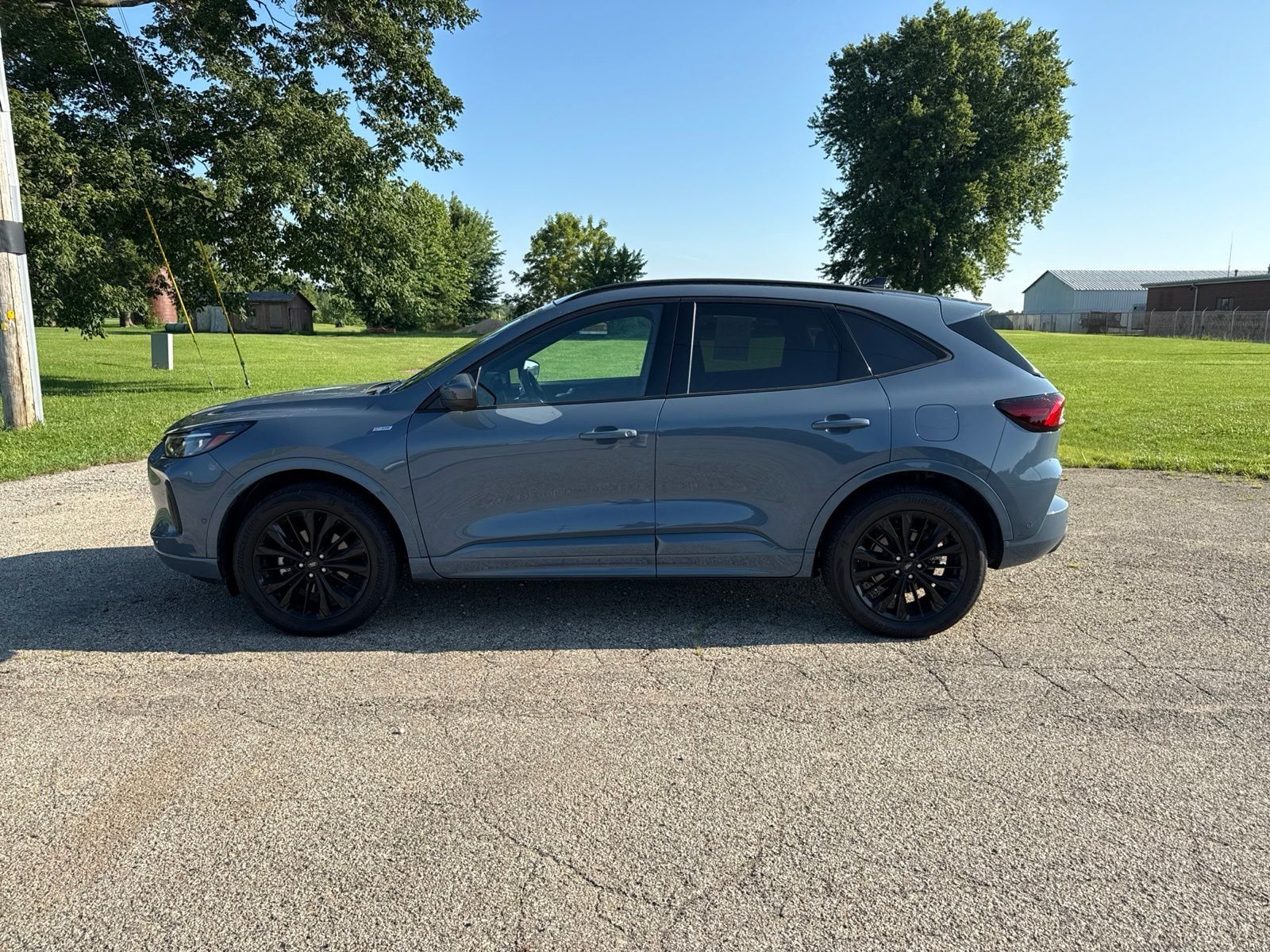 2024 FORD Escape