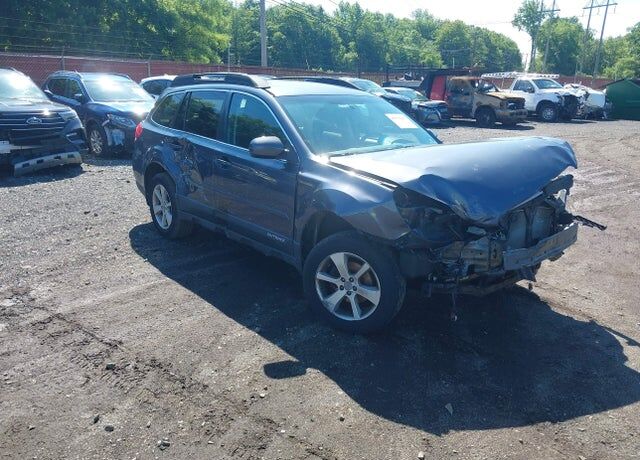 2014 SUBARU Outback