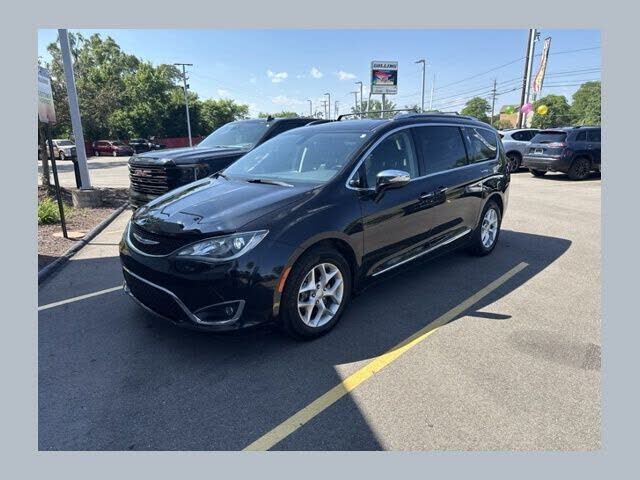 2020 CHRYSLER Pacifica