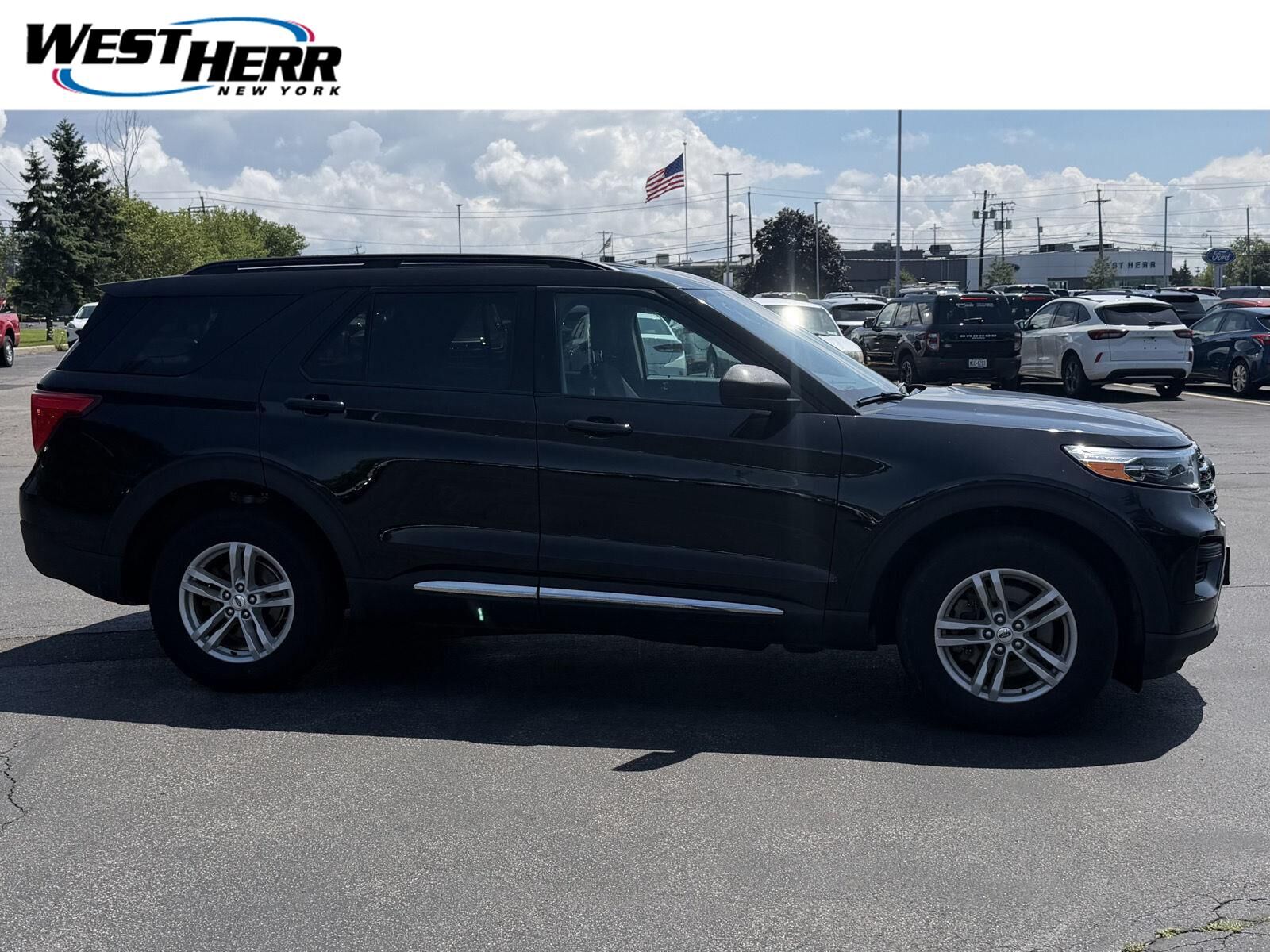 2023 FORD Explorer
