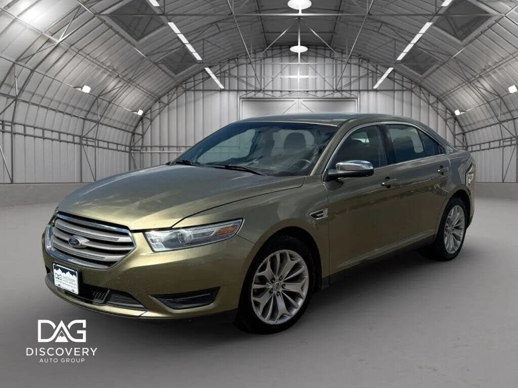 2013 FORD Taurus