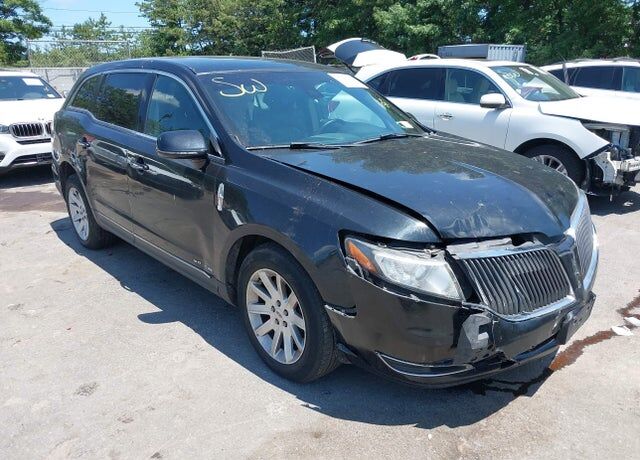 2014 LINCOLN MKT