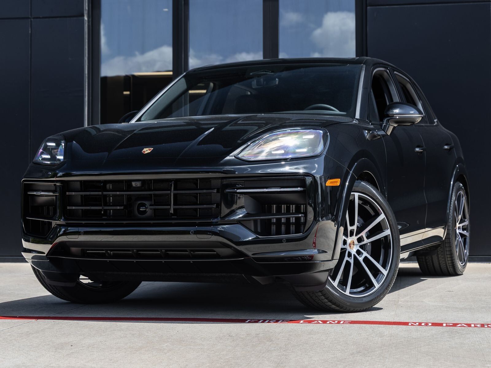 2026 PORSCHE Cayenne