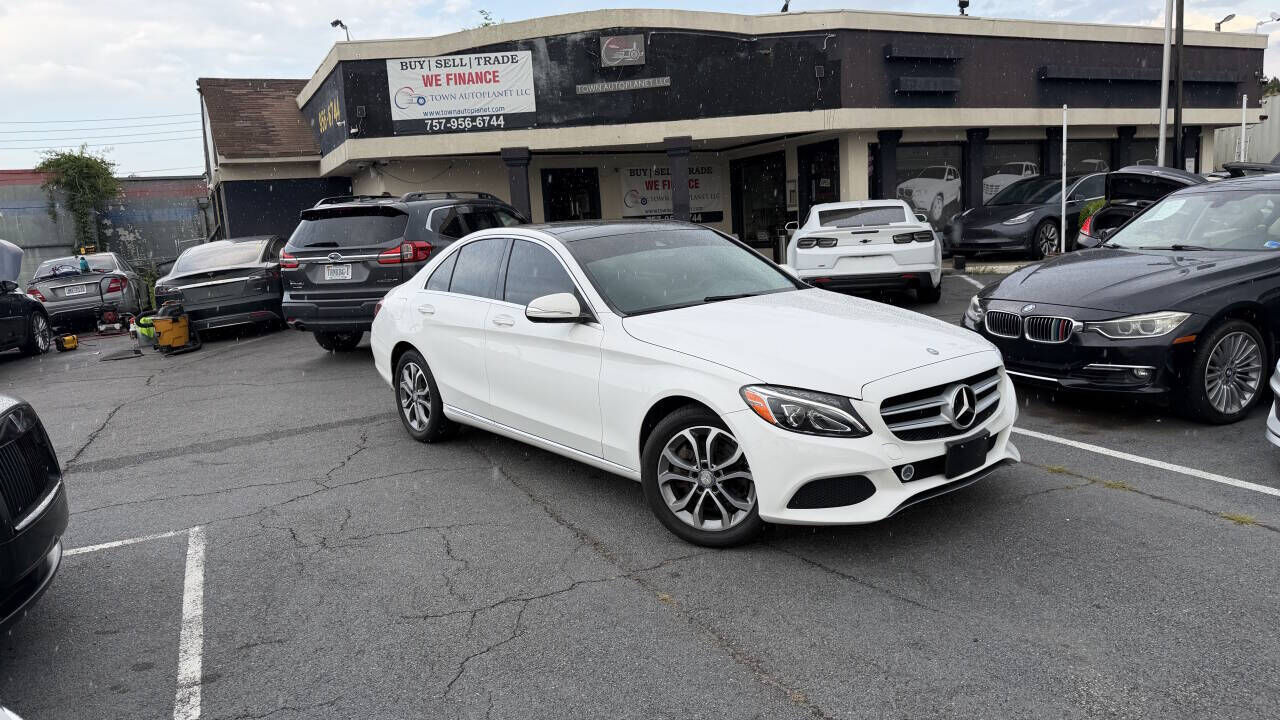 2017 MERCEDES-BENZ C-Class