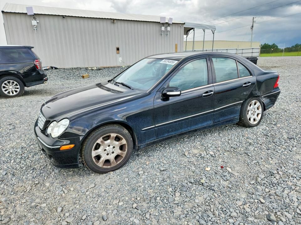 2005 MERCEDES-BENZ C-Class