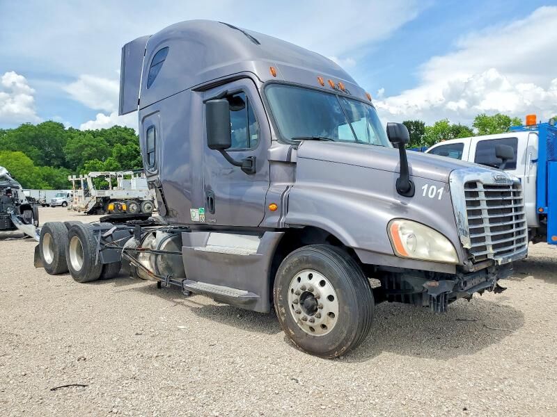 2017 FREIGHTLINER Cascadia