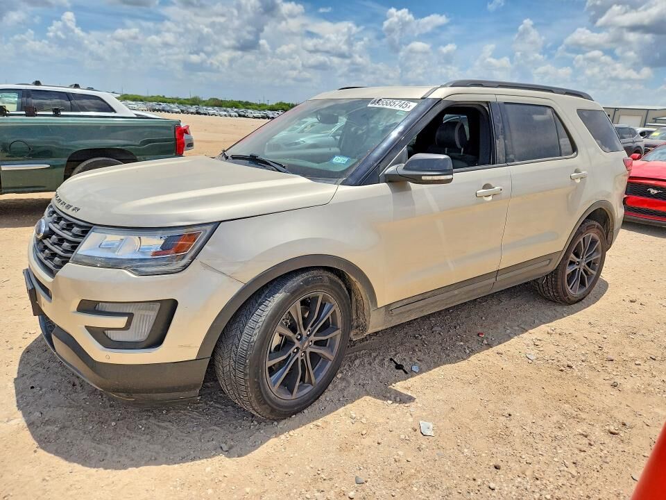 2017 FORD Explorer