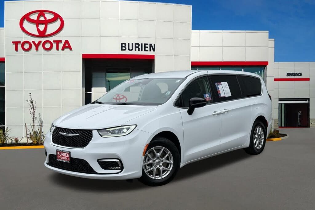 2024 CHRYSLER Pacifica