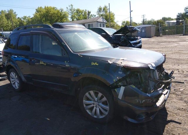 2013 SUBARU Forester