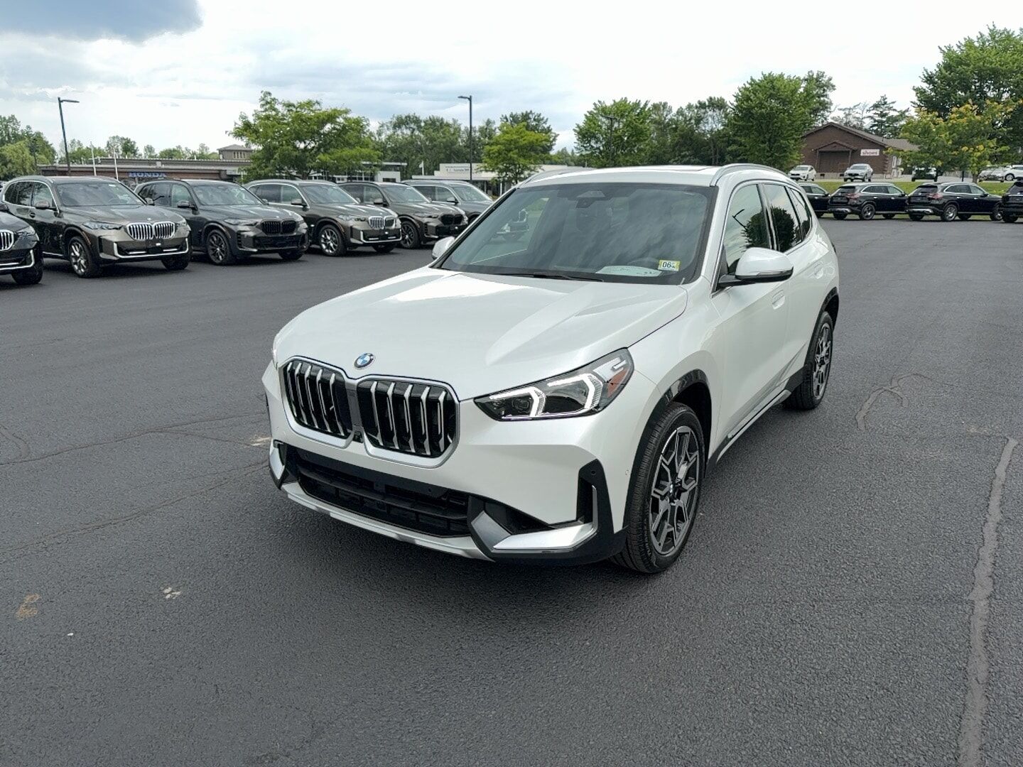 2025 BMW X1