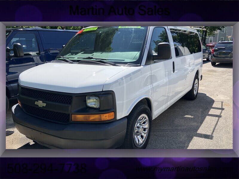2010 CHEVROLET Express