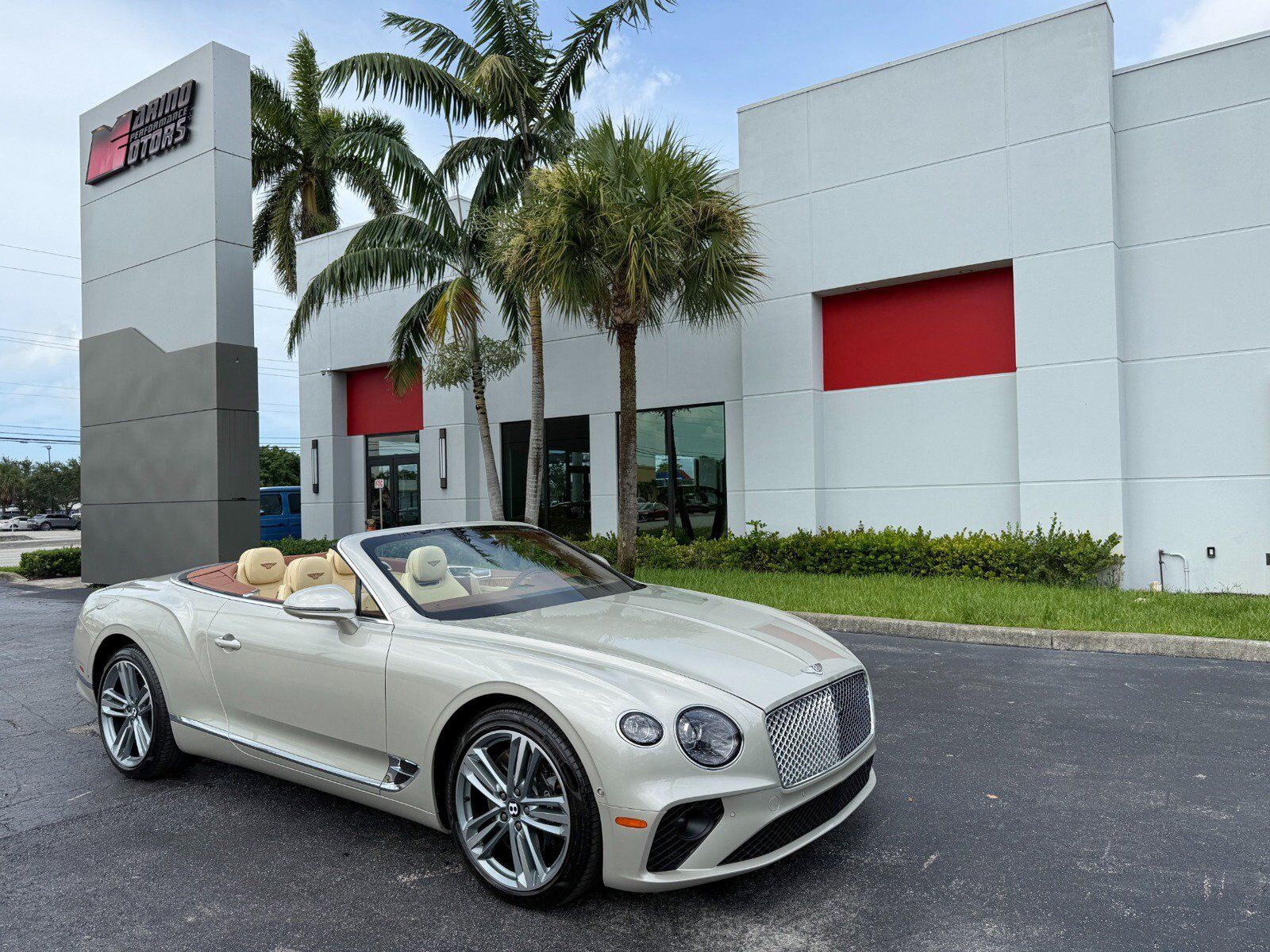 2023 BENTLEY Continental