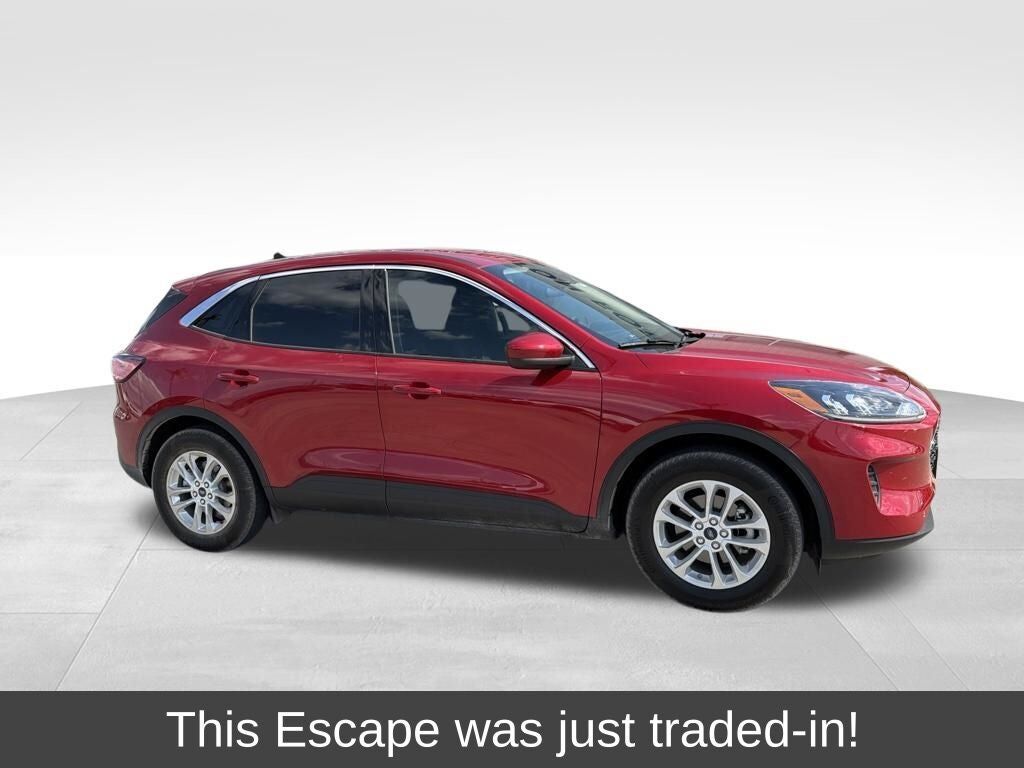 2020 FORD Escape