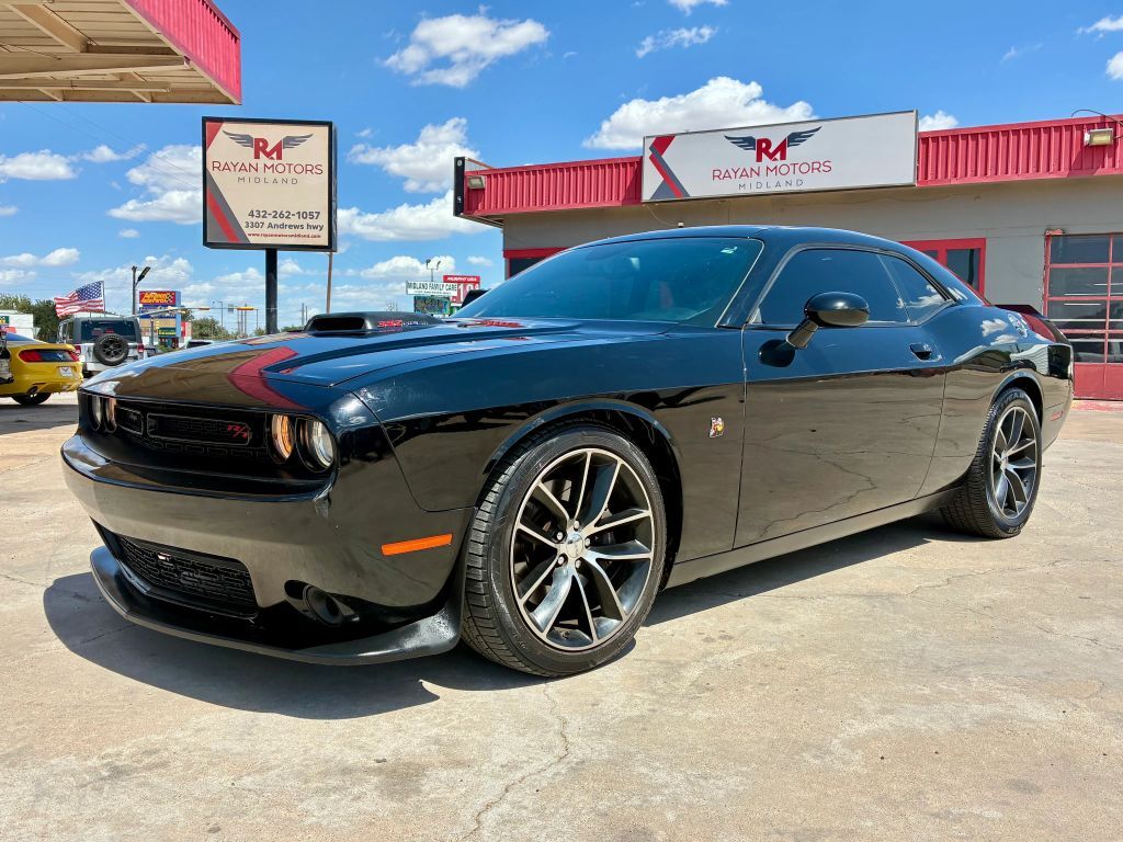 2016 DODGE Challenger