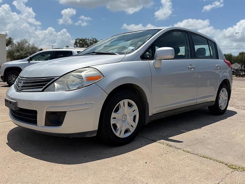2012 NISSAN Versa