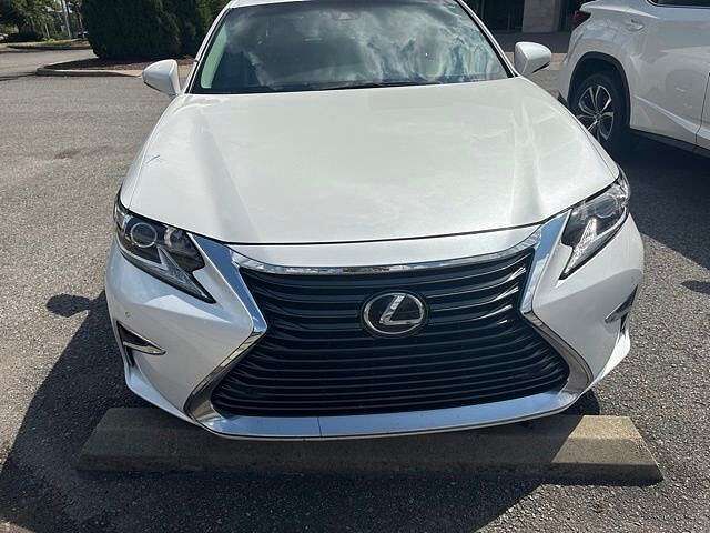 2018 LEXUS ES