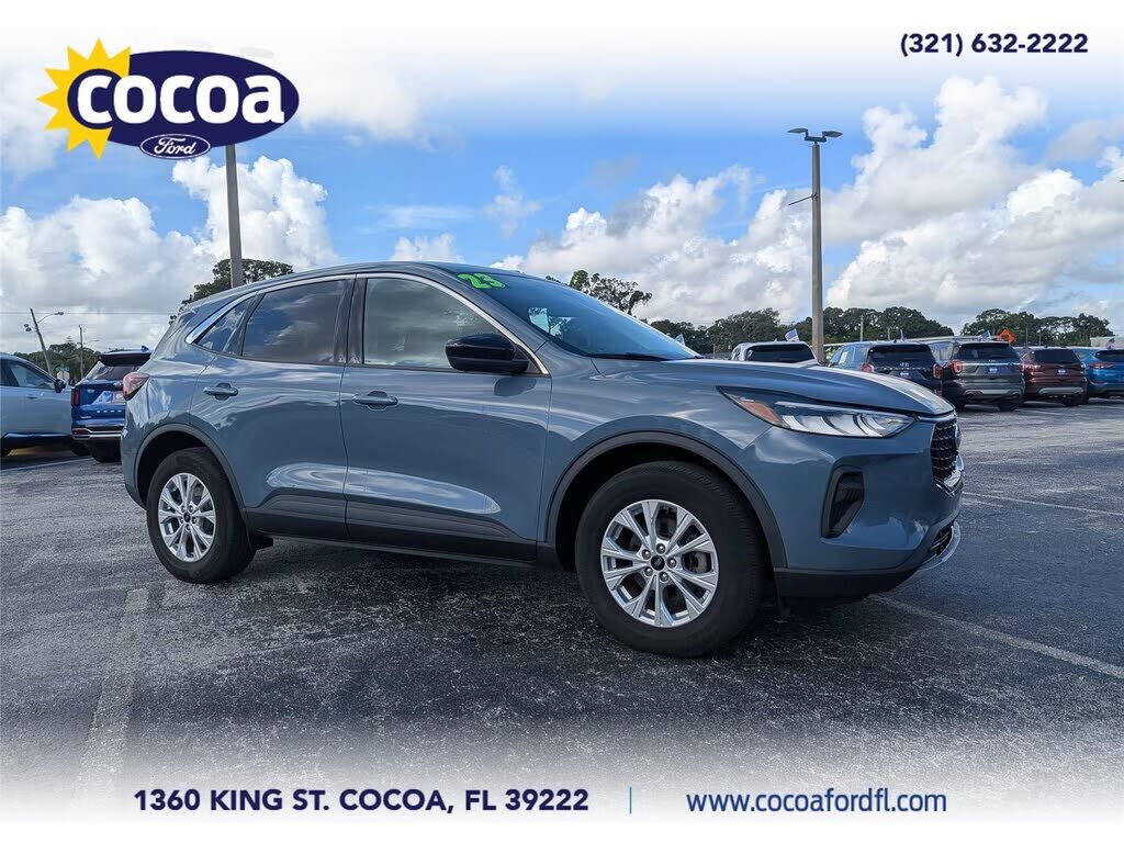 2023 FORD Escape