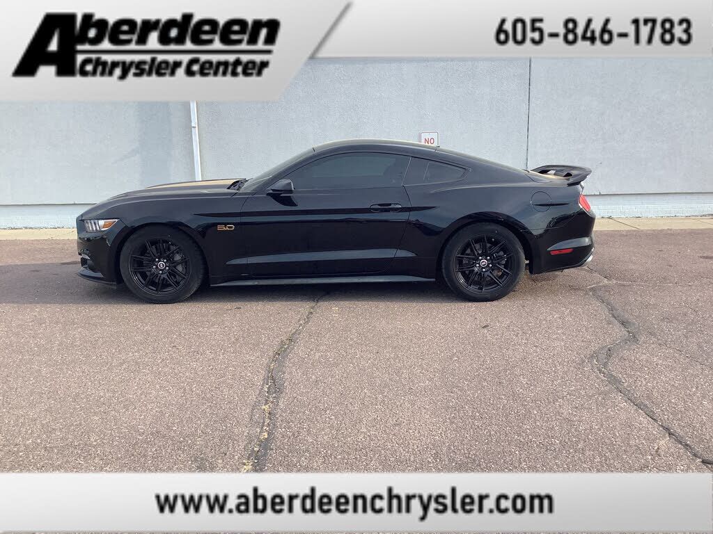 2017 FORD Mustang