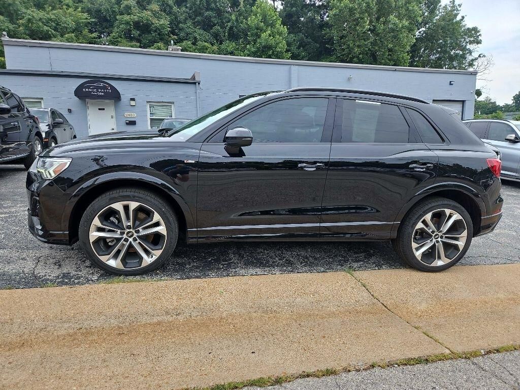 2022 AUDI Q3