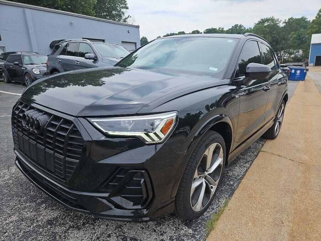 2022 Audi Q3