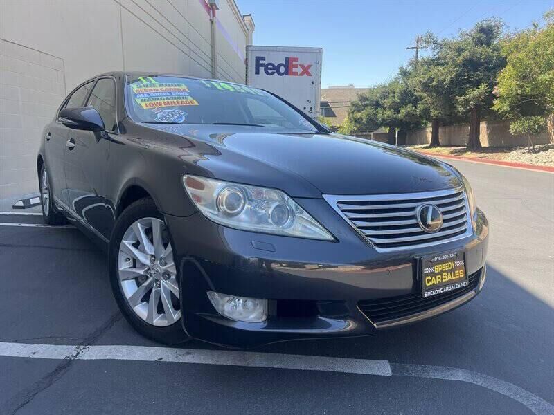 2011 LEXUS LS