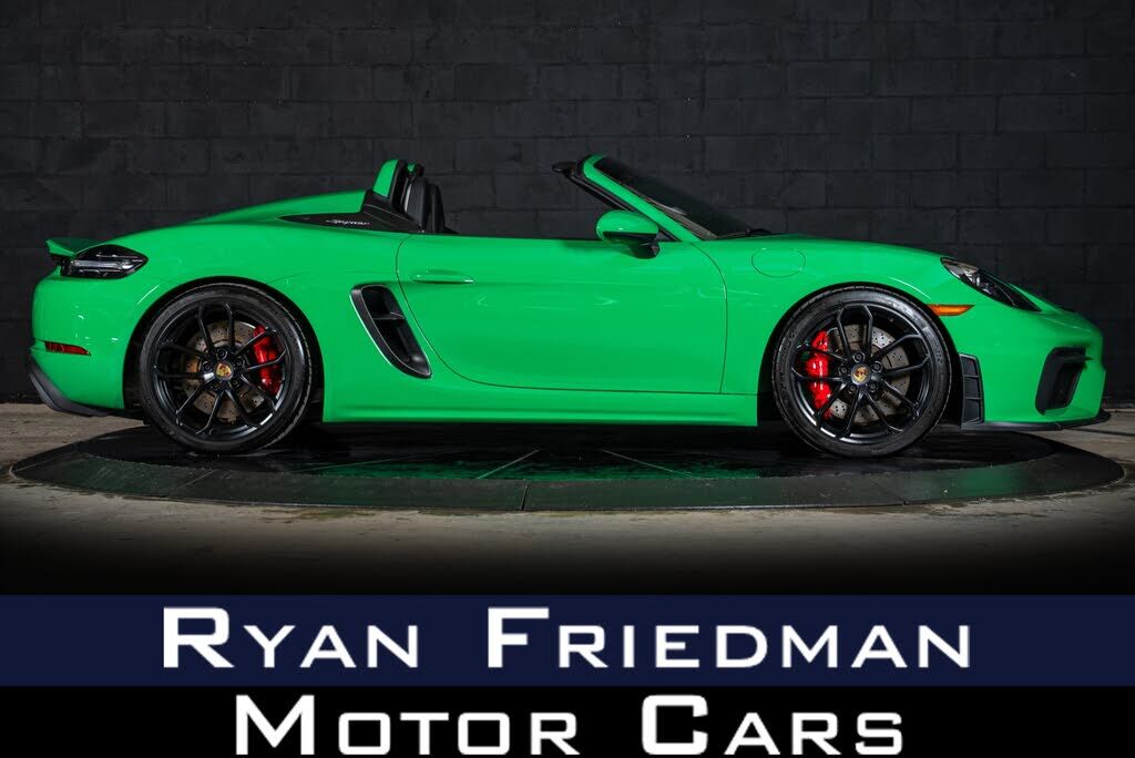 2023 PORSCHE 718