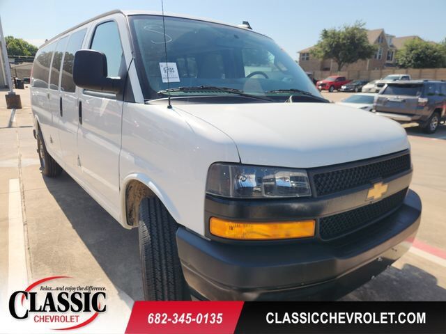 2025 CHEVROLET Express