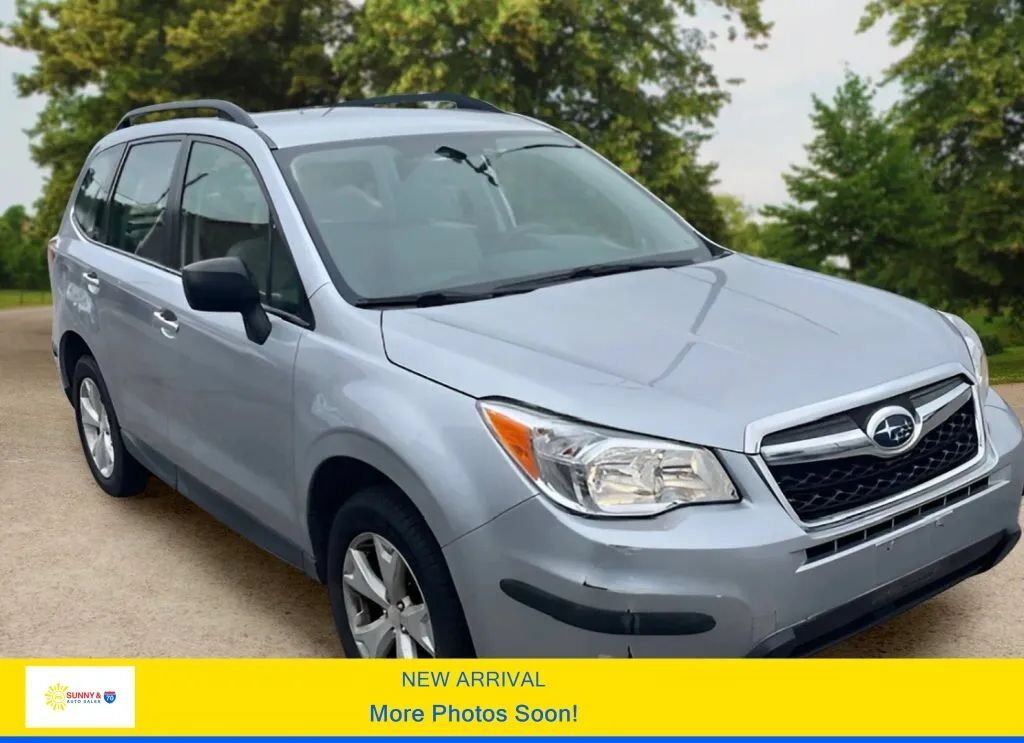 2016 SUBARU Forester