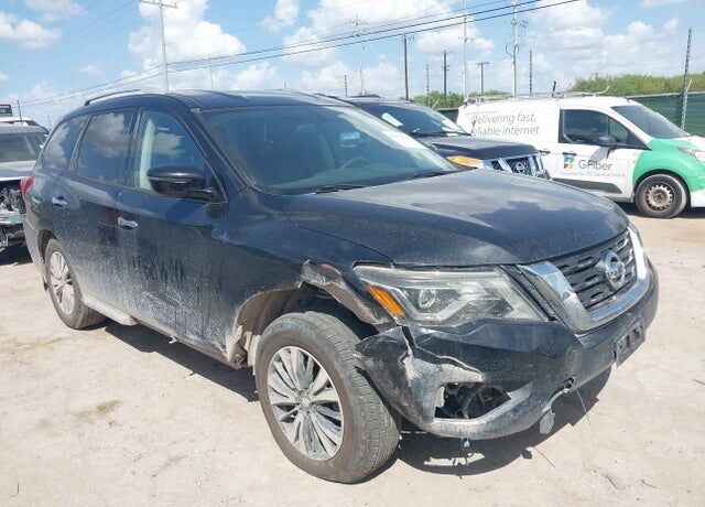 2017 NISSAN Pathfinder