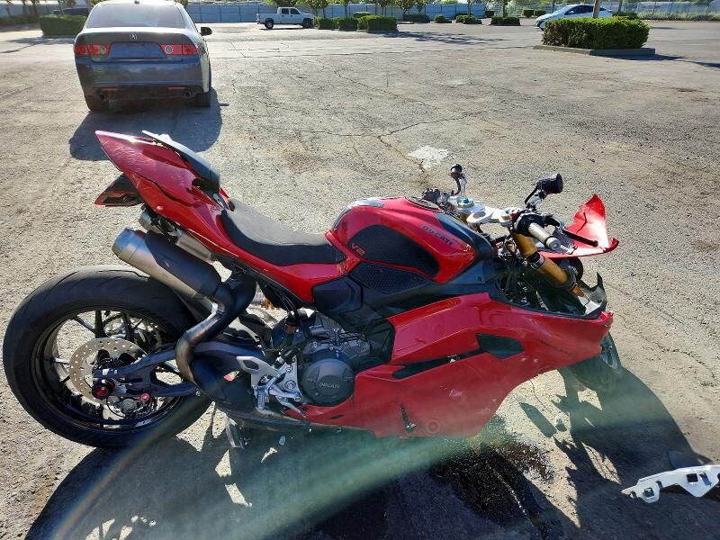 2025 DUCATI Superbike