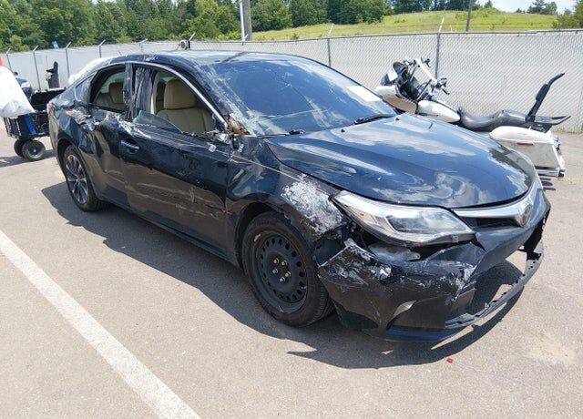 2017 TOYOTA Avalon
