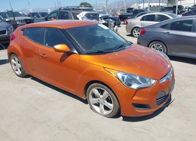2012 HYUNDAI Veloster
