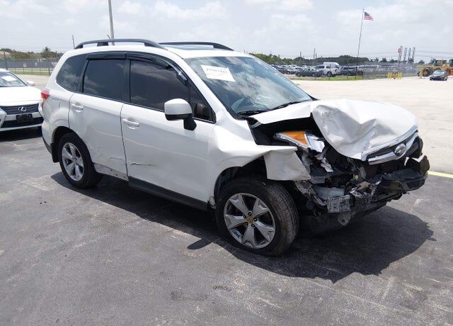 2015 SUBARU Forester