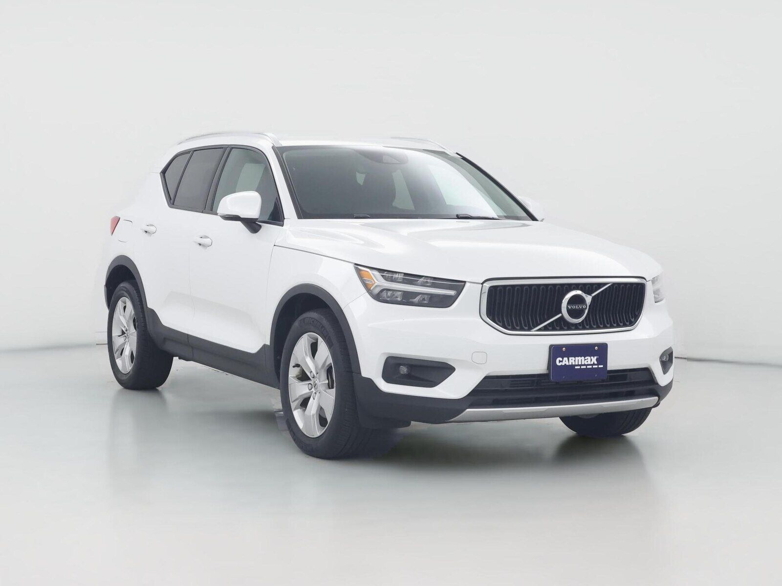 2021 VOLVO XC40