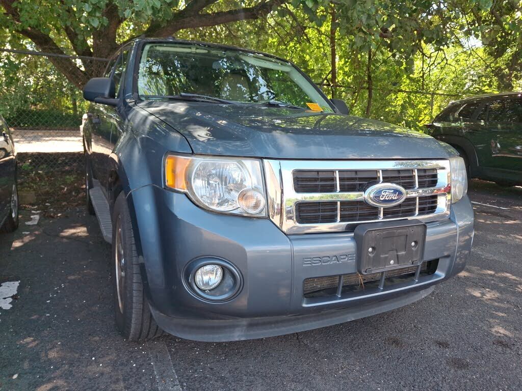 2011 FORD Escape