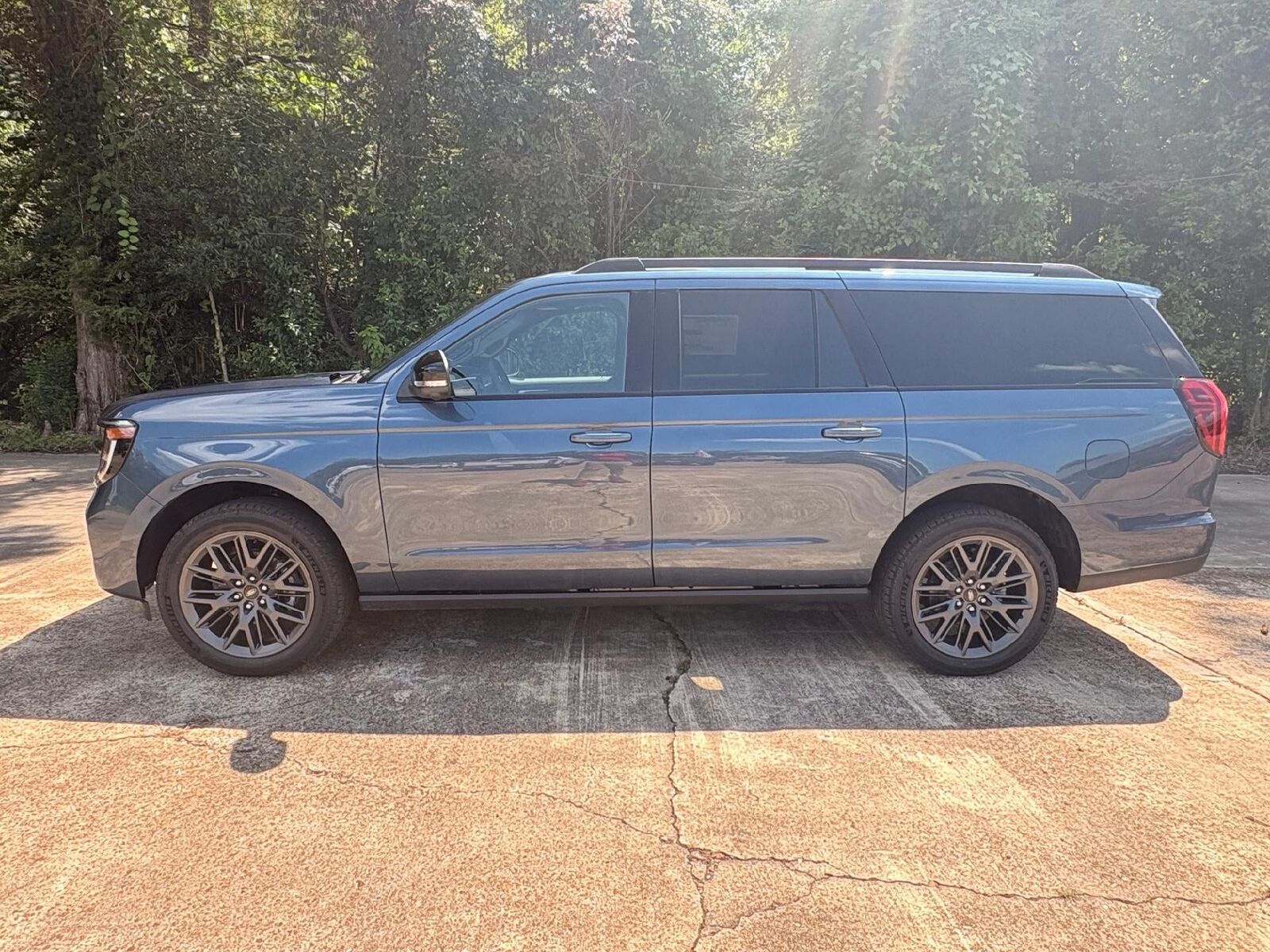 2027 FORD Expedition