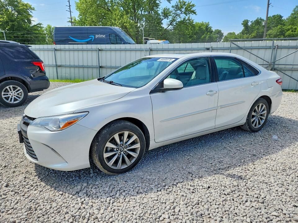 2017 TOYOTA Camry