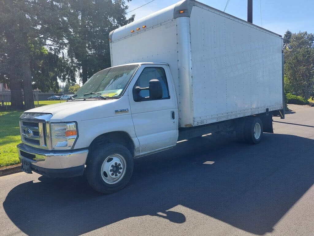 2018 FORD E-350