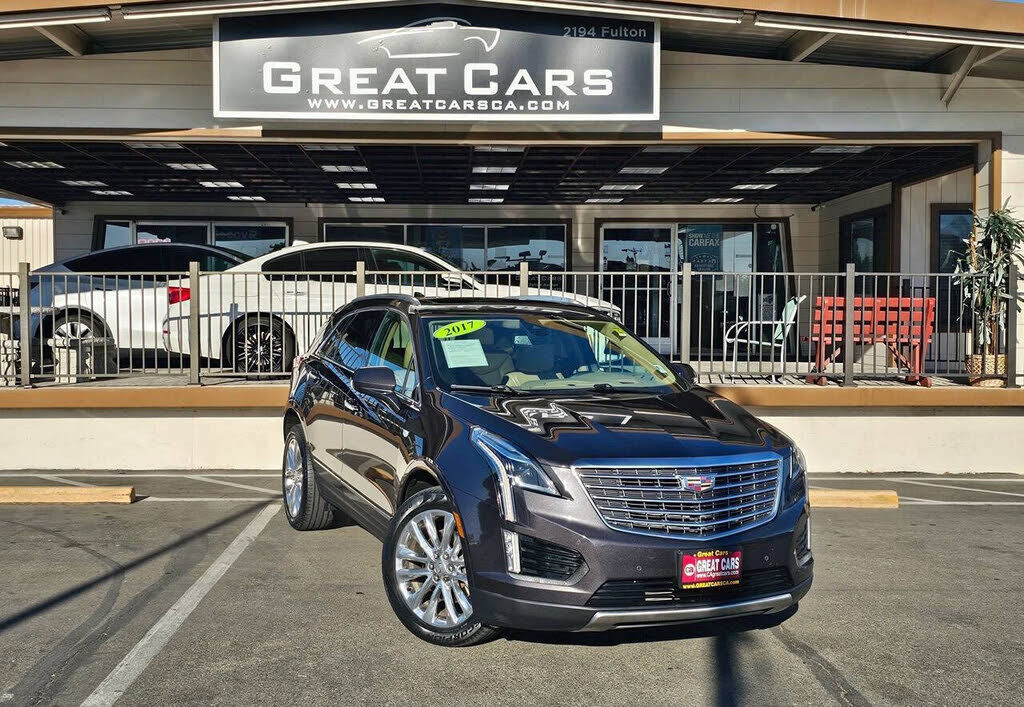 2017 CADILLAC XT5