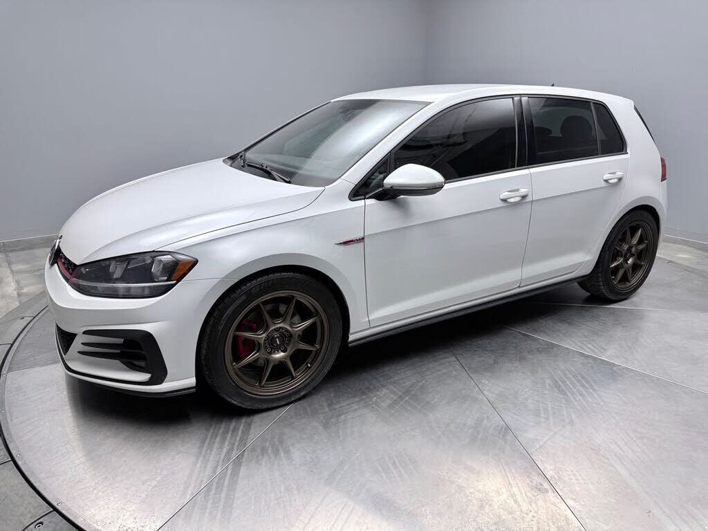 2018 VOLKSWAGEN Golf GTI