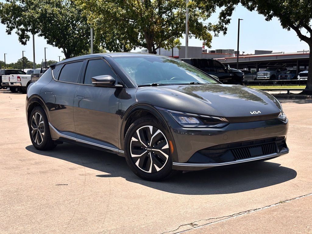 2023 KIA EV6
