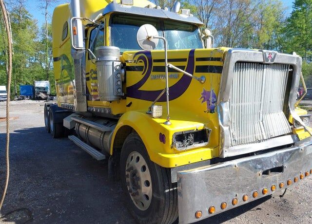 2008 WESTERN STAR 4900
