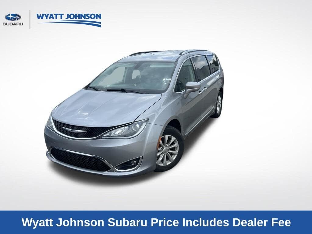 2019 CHRYSLER Pacifica