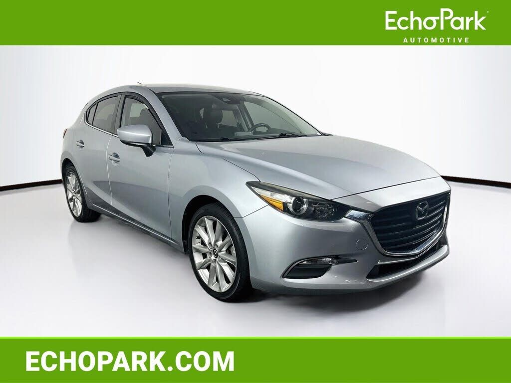 2017 MAZDA Mazda3