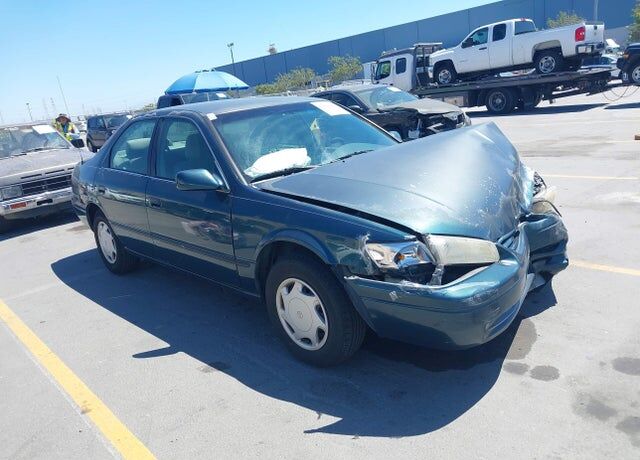 1998 TOYOTA Camry