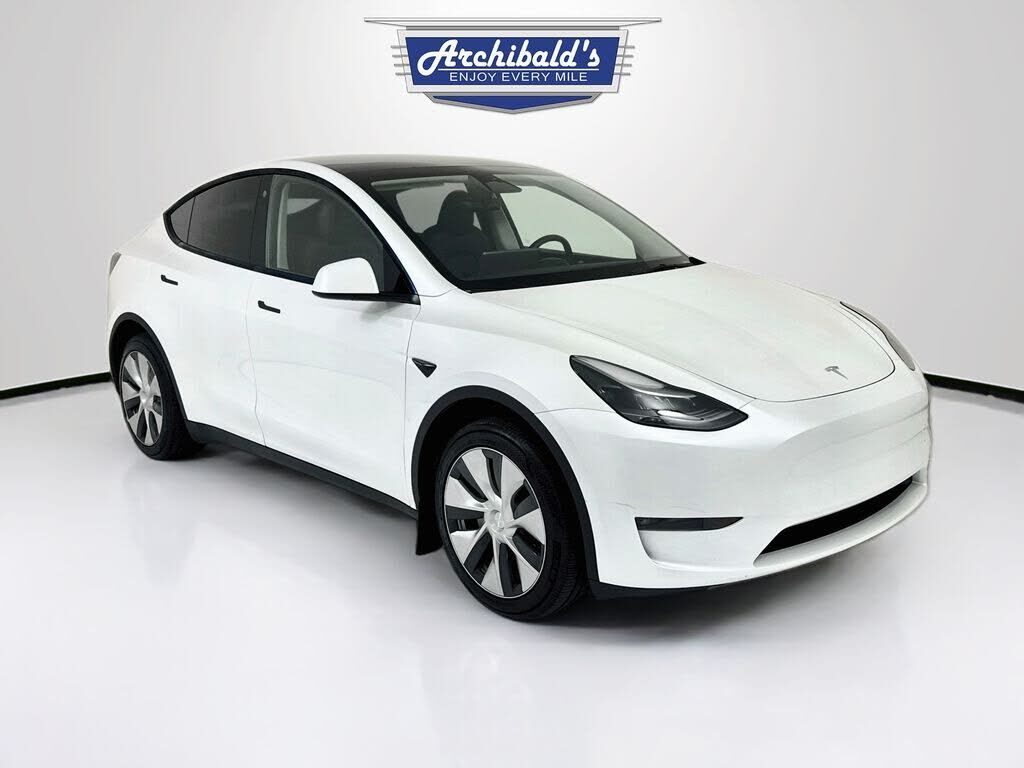 2023 TESLA Model Y